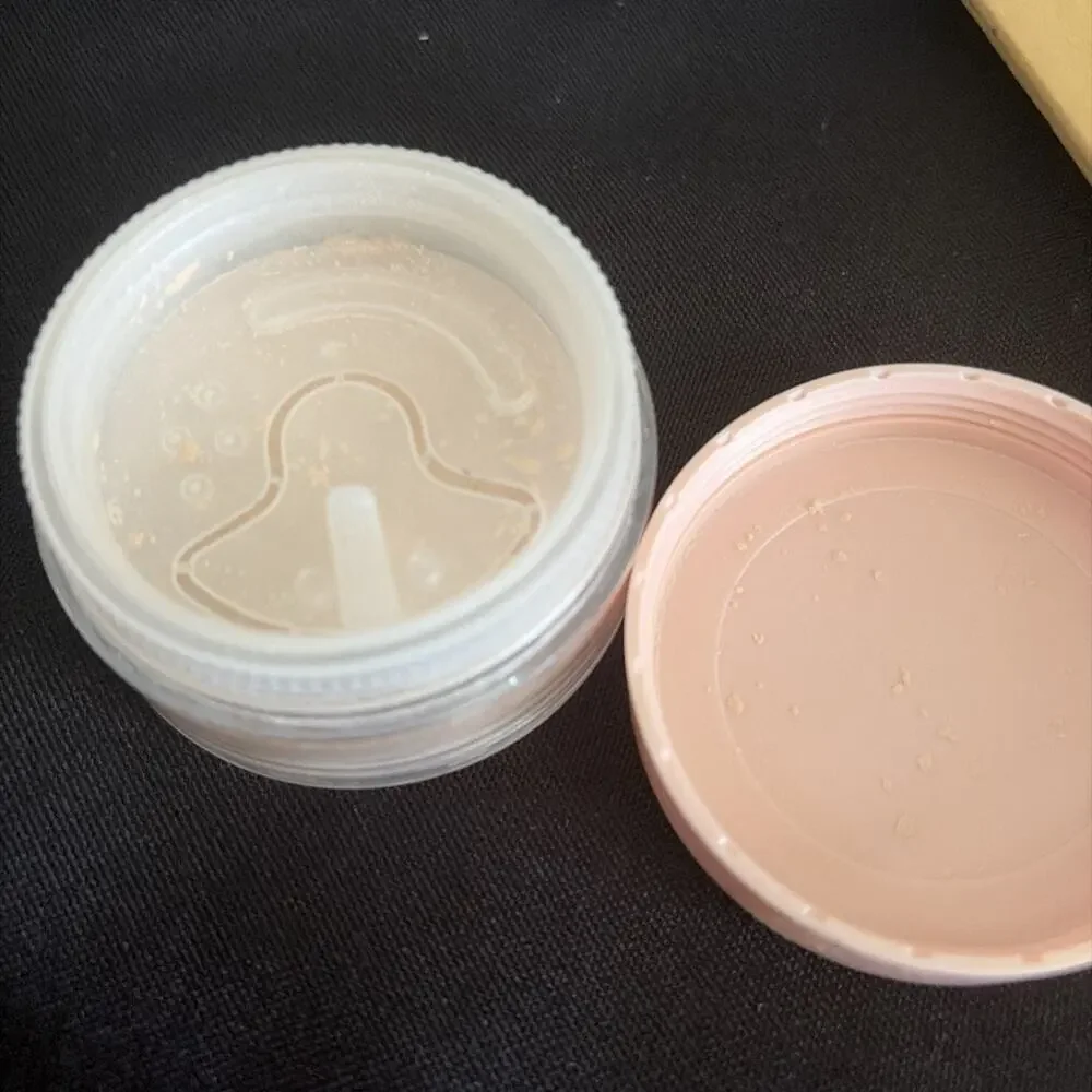 Basic Beauty Setting Powder • 0.14 Oz